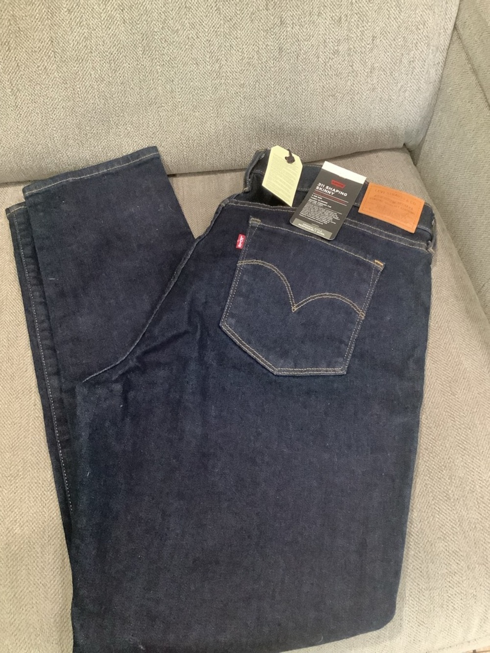 Levi's Women's Skinny Jeans in Dark Indigo